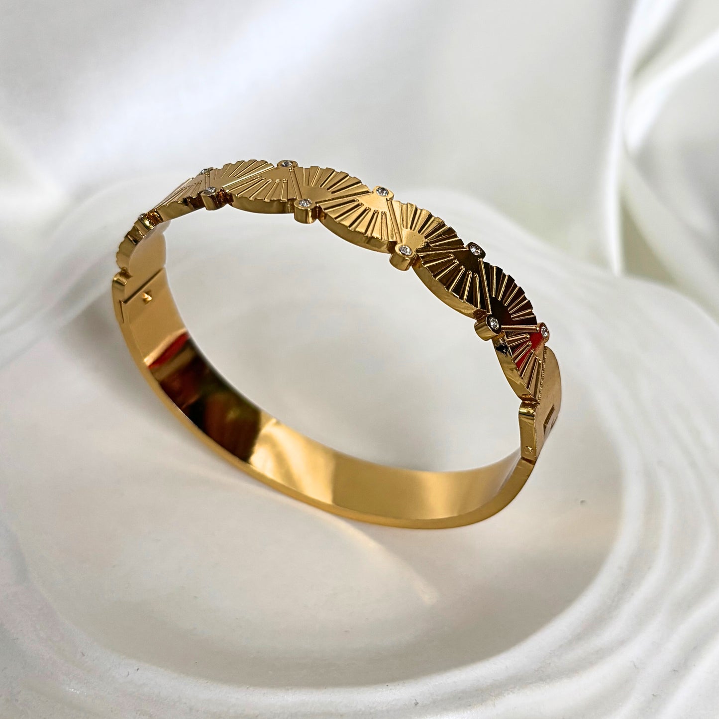 Pure Ray Diamond Bracelet