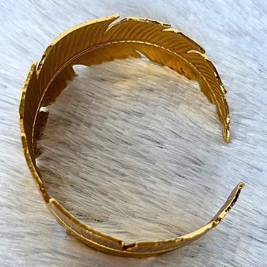 Golden Pure Leaf Bracelet
