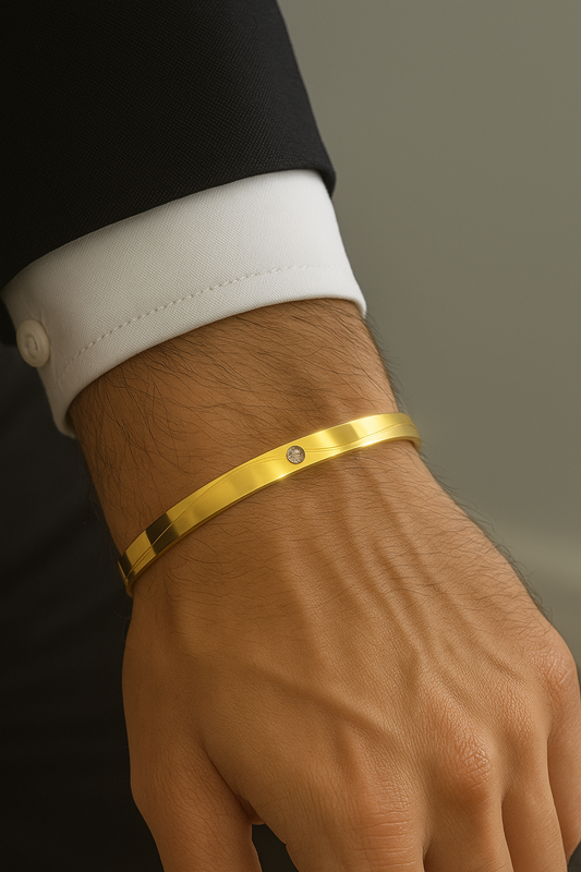 Single Diamond Mens Gold Kada