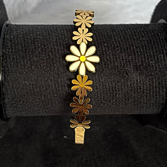 Petal Glow Bracelet