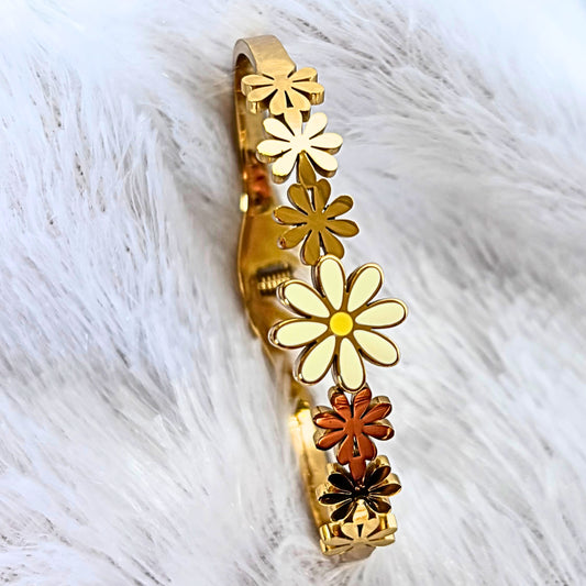 Petal Glow Bracelet