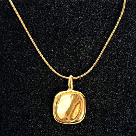 Equa Necklace